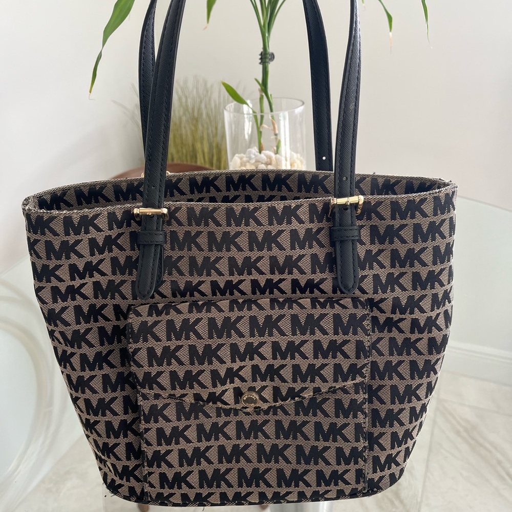 Authentic real Michael Kors purse